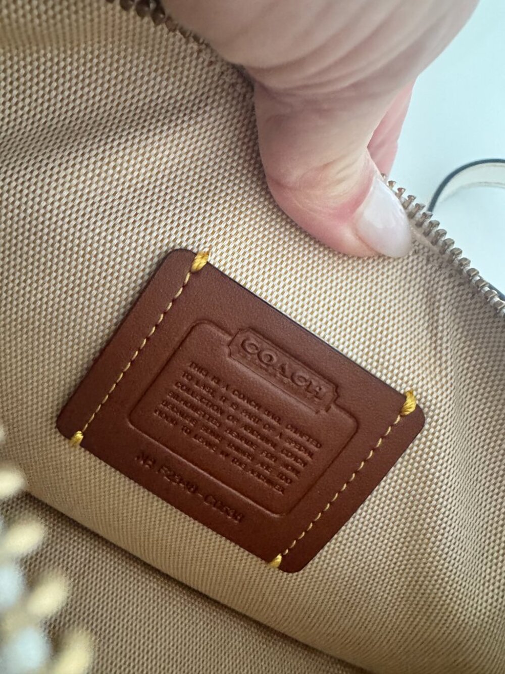 Coach Swinger Handbag - Picture 6 of 9